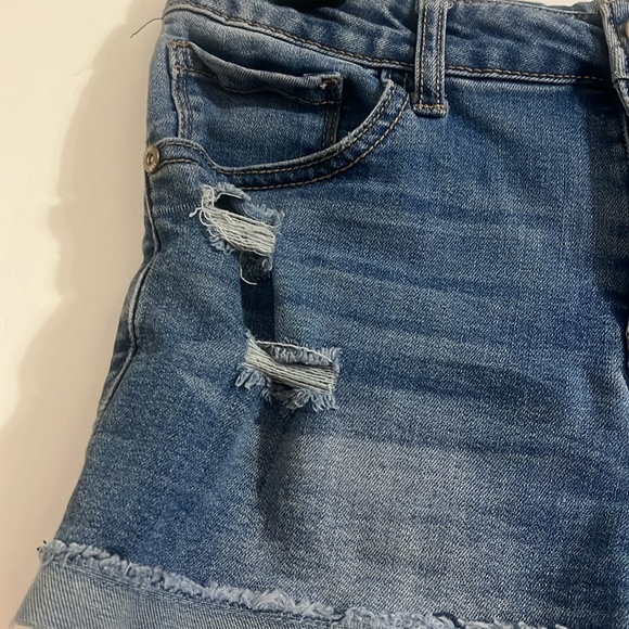 True Craft Girls Ripped Denim Shorts Size 16 EUC - Picture 2 of 7